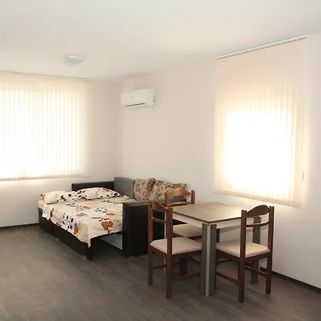 Guest Apartmens Salena סוזופול